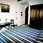Jfi Hermitage أسيسي
