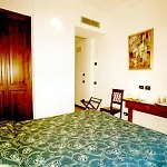 Jfi Hermitage فندق
