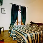 Jfi Hermitage أسيسي