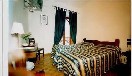 Jfi Hermitage Hotel 3*