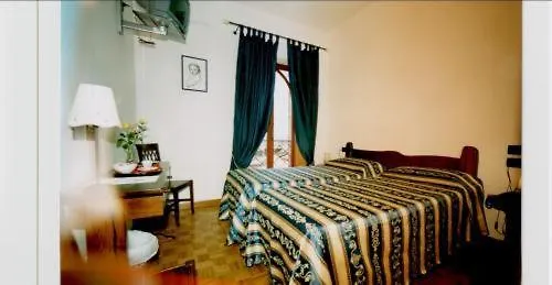 Jfi Hermitage Hotel 3*