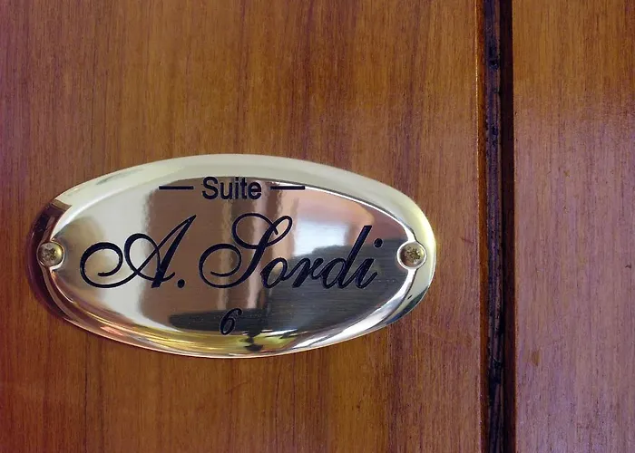 Jfi Hermitage Hotel 3*